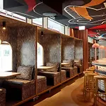 Mama Shelter מלון 4*