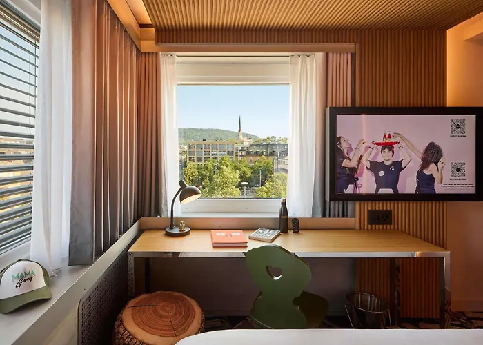 Mama Shelter Hotel 4*