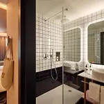 Hotel Mama Shelter 4*