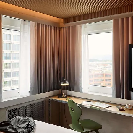 Hotel Mama Shelter