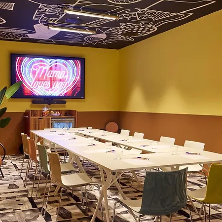 Mama Shelter Hotel