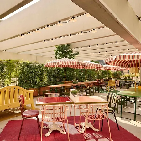 Hotel Mama Shelter 4*