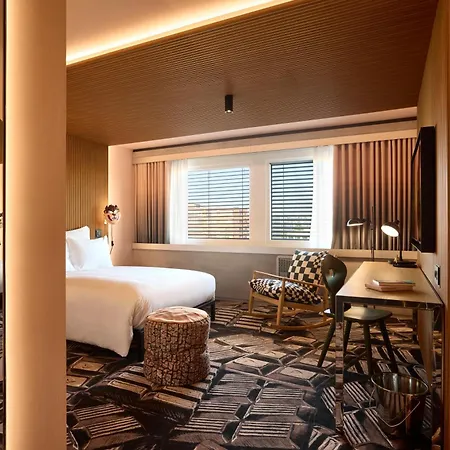 Szálloda Mama Shelter 4*