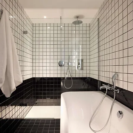 Mama Shelter Szálloda 4*