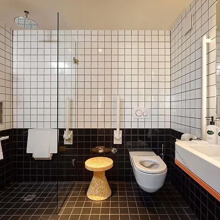 Szálloda Mama Shelter 4*