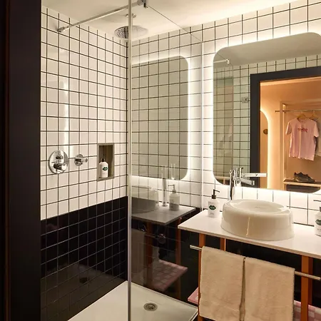 Mama Shelter Szálloda 4*