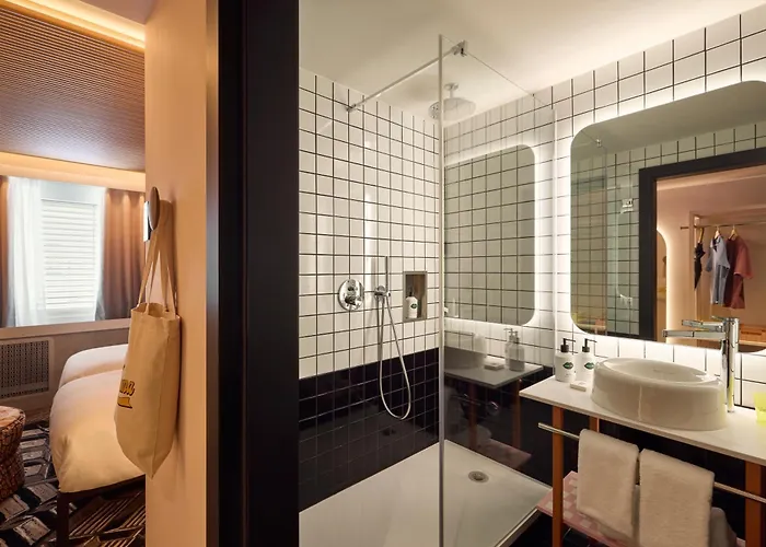 Otel Mama Shelter 4*