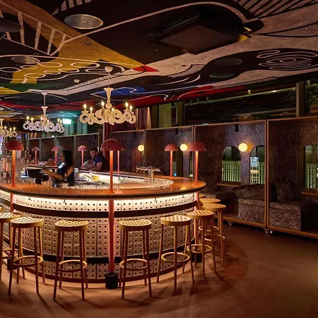 Hotel Mama Shelter 4*